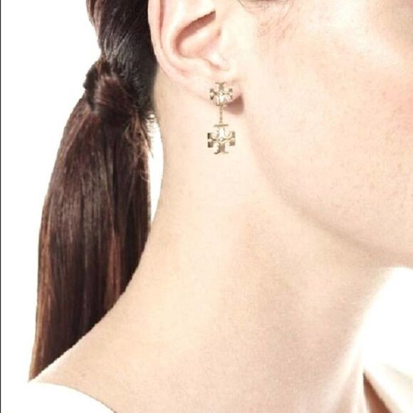 NWOT Tory Burch Gold Double Logo Dangle Earrings - Picture 4 of 5